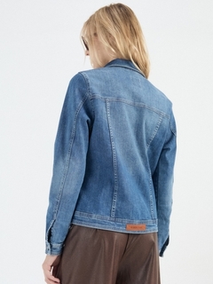 CAMPERA DENIM BASICA BLUE en internet