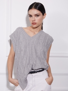 CHALECO PUNTO EN PICO GRIS ST MARIE Promo sin cambio - comprar online