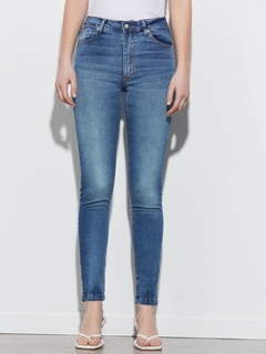 JEAN SKINNY JOYCE LIGHT BLUE en internet