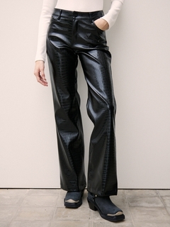 PANTALON CROCO ELVIS TALLE S en internet