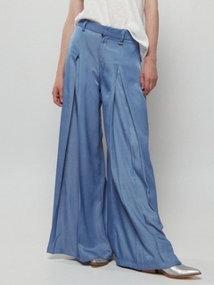 PANTALON CAMPANA LIGHT BLUE en internet