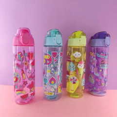 Botella plástica estampada