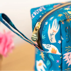 bolsito neceser pink elephant LOVE AZUL - comprar online