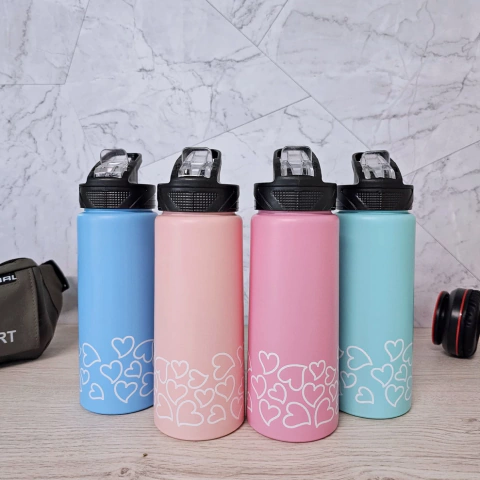Botella termica corazones