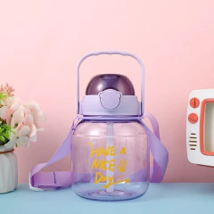 Imagen de Botella 1 litro frase