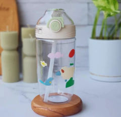 Botella infantil con pico animalitos