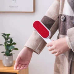 Cepillo saca pelusa en internet