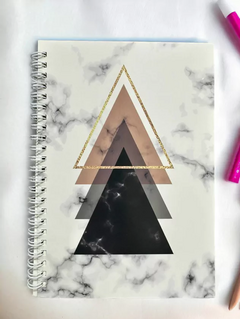 Cuaderno anillado triangulos