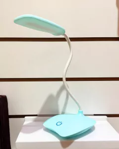 Lampara led escritorio celeste - comprar online