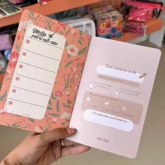 Cuaderno con lomo universo en internet