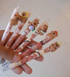 Lapicera retractil capibara con aplique - comprar online