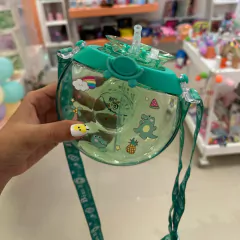 Botella dona con pulverizador en internet