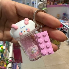 Llavero vasito lego