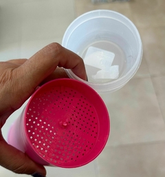 Yerbera despolvillador con dije rosa - comprar online