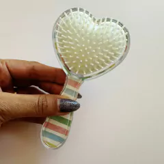 Cepillo corazon lentejuelas en internet