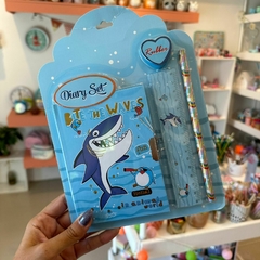 Set de utiles tiburon - Flop! tiendita de diseño