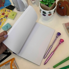 Cuaderno liso A5 amar - comprar online