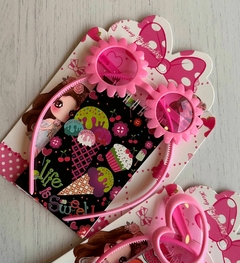 Set infantil con libreta en internet