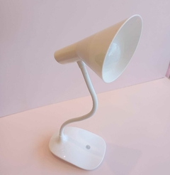 Lampara led blanca clásica