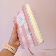 Agenda 2026 diaria chica FW cuadro rosa - comprar online