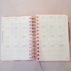 Agenda 2026 diaria chica FW cuadro rosa - comprar online