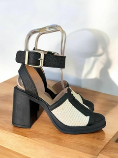 MUÑECA NEGRO