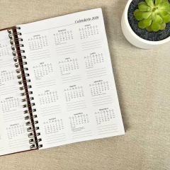 Caderno Universitário Clássico Personalizado na internet