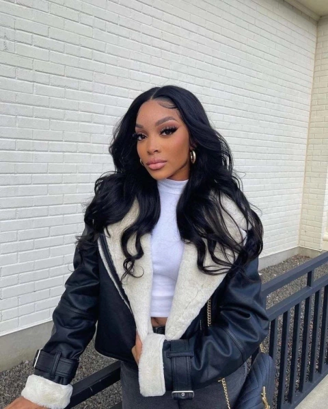 Peruca front lace hd fibra premium pronta entrega ondulada