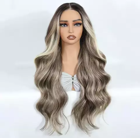 Peruca front lace HD repartição livre 13x6 loiro de salão de beleza