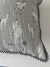 Almohadón Llama Gris