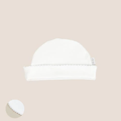 Ajuar White: Gorro, body y pantalón con puño en internet