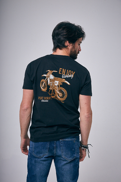 T-SHIRT ENJOY en internet
