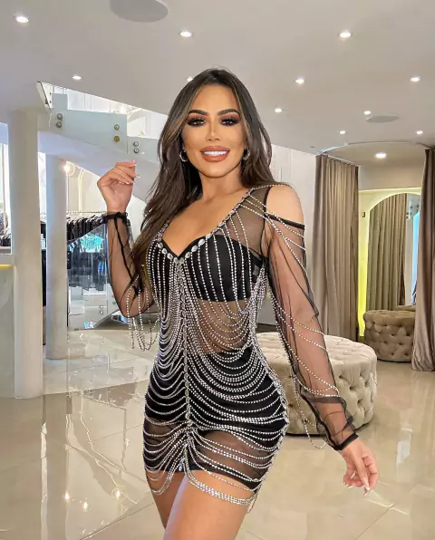 Vestido preto strass