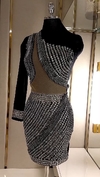 Vestido bordado manga nula