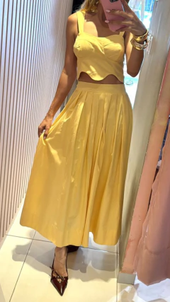 Conjunto Monique na internet