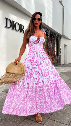 Vestido Rosa Claro Thiara na internet