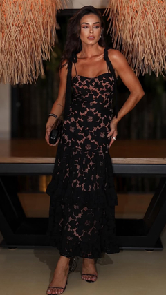 Vestido Midi De Renda Estrela Preto | Limonada Pink - Tati Bernardo 