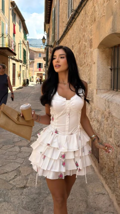 Vestido Nina estampa flores algodão com elastano, acompanha shorts forro| Salgunamu