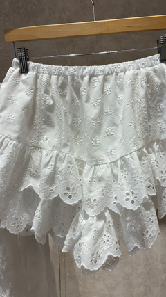 Conjunto Loris em laise shorts saia com camisa | Salgunamu - comprar online