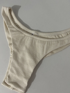 Conjunto Biquini Saída Astro (3 Peças) - comprar online