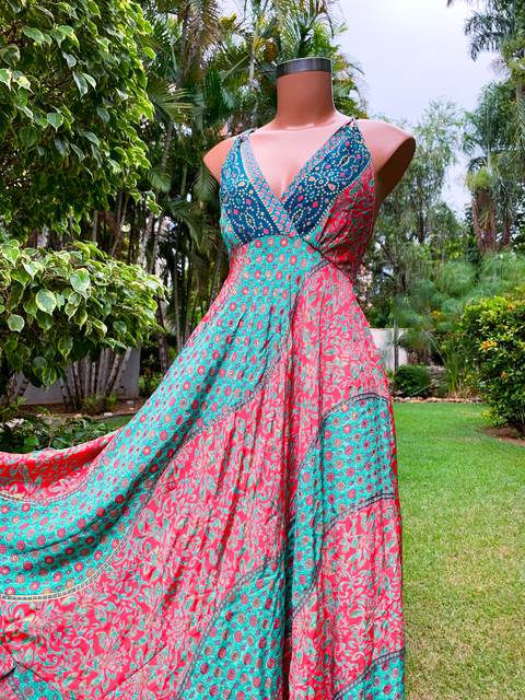 Vestido Seda • Cigana