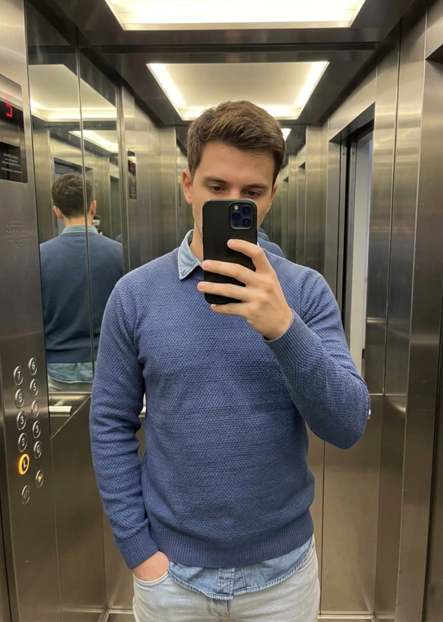 15418 Sweater blue