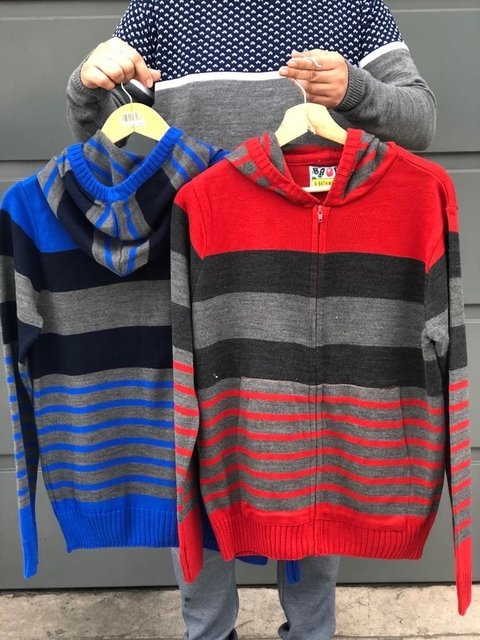 15276 Campera con Bolsillo Canguro y Capucha