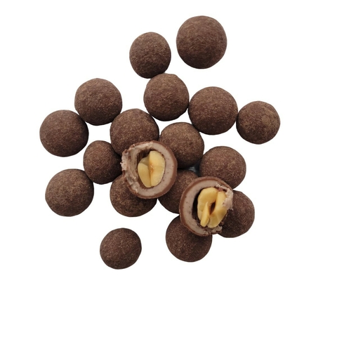 drageado de avelã com cappuccino