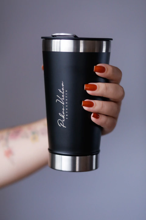COPO TÉRMICO 473ML PERSONALIZADO – O BRINDE PERFEITO PARA IMPRESSIONAR SEUS CLIENTES - comprar online