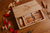 KITS DE CAIXAS DREAMS + PENDRIVE DE 8G EM MADEIRA PINUS na internet