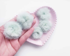 Pelinho meio pompom + ou - 4cm (un)