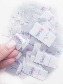 Etiqueta Cetim Dobrável Personalizada 2,2 x4,5cm 100un - comprar online