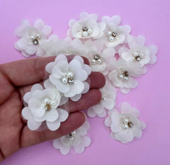 Flor Pétala Coração 3,5cm (2un) - Fitas e Laços da Fê | 10x Sem Juros no Cartão de Crédito, Junte Pontos e Troque por Cashback