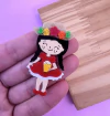 Aplique Menina Caipira Vestido Vermelho Pipoca na Mão Acrilico (un)